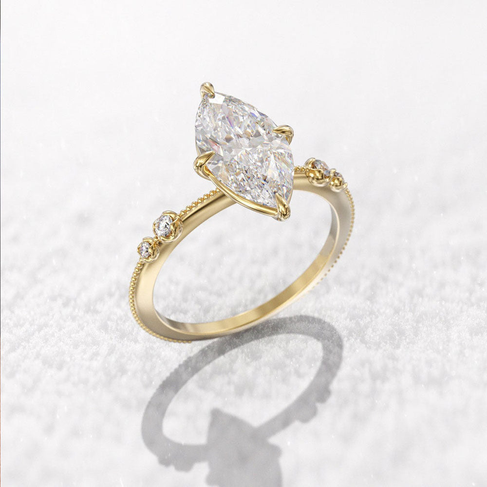 Women's Classic Four Claw Horse Eye Zirconia Ring