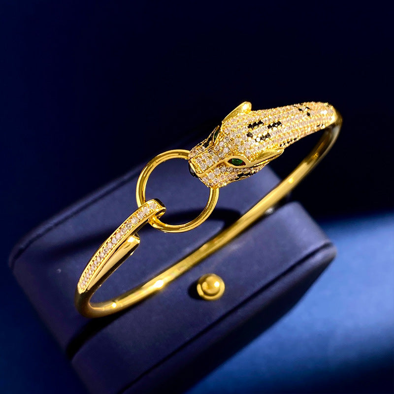 Armband aus Roségold mit Leoparden-Diamantring