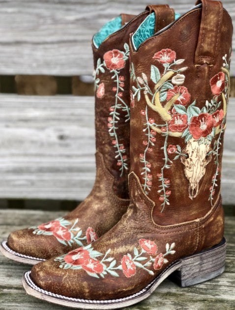 Plus Size Women’s Boots 40-43 with Floral Embroidery